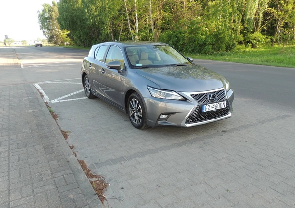 Lexus CT cena 90900 przebieg: 34874, rok produkcji 2020 z Sieradz małe 301